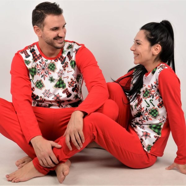 Коледни пижами за двойки