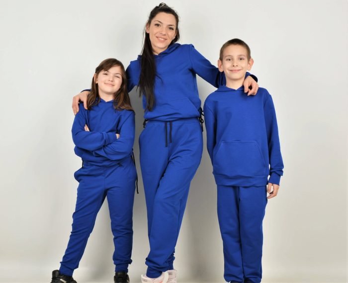 Спортни Екипи за Мама и Момче Спортни Екипи за Мама и Момче