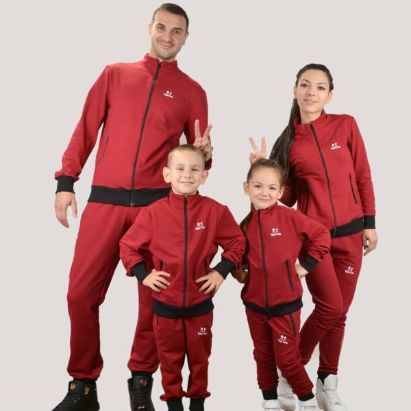 еднакви спортни екипи
