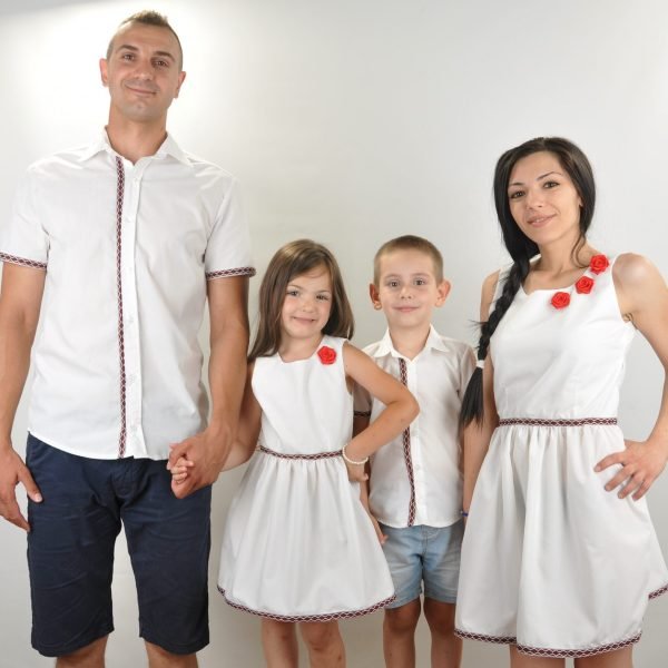 дрехи с народни мотиви шевица
