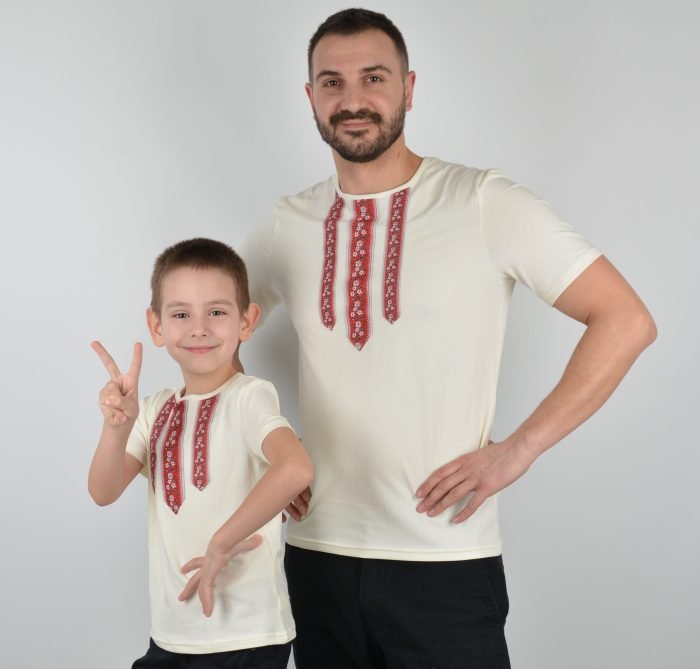 тениски с шевици