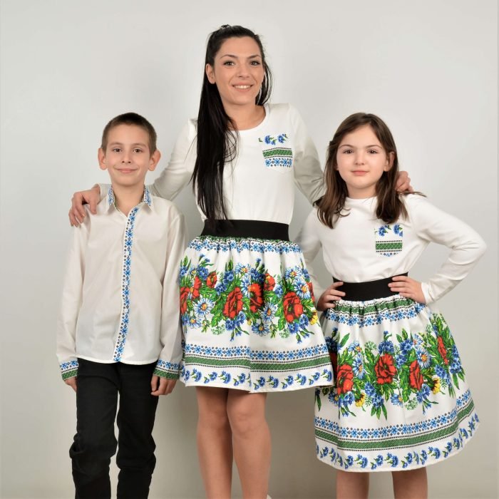 Рокли със Сини Шевици