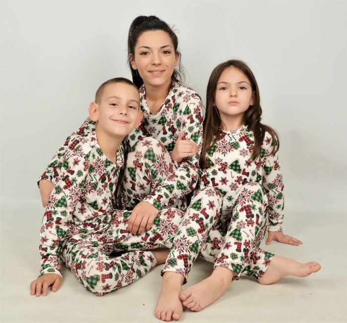 пижами за мама и дете за Коледа пижами за мама и дете за Коледа
