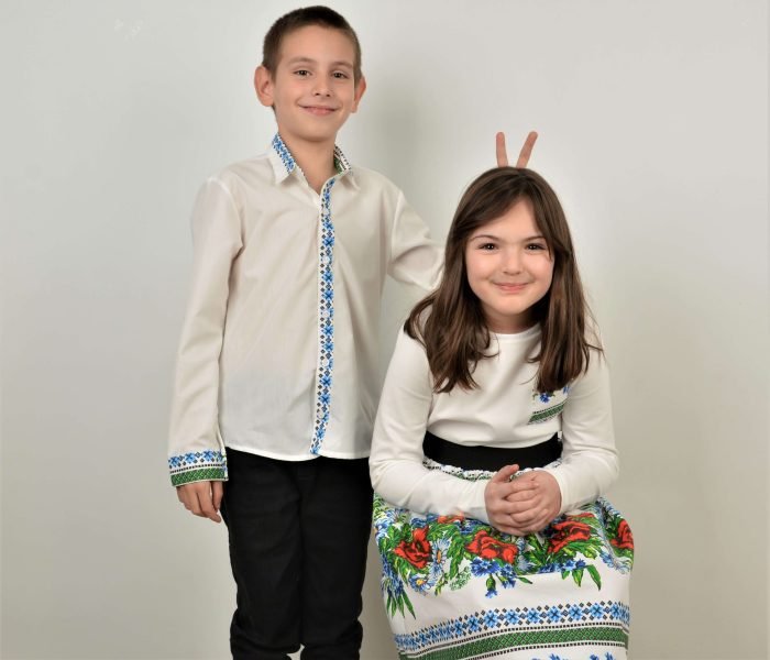 Детски Дрехи с Народни Мотиви