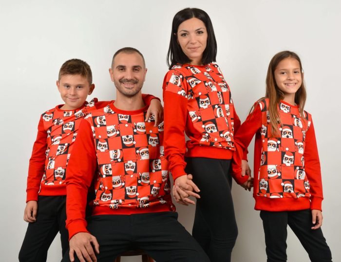 Коледни Пуловери за двойки * COOL SANTA * в червено