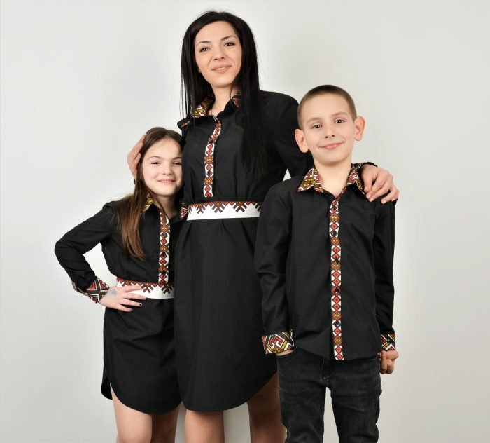 Ризи РОДИНА с народни мотиви в черно