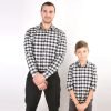 Карирани ризи за баща и син черно-бяло каре