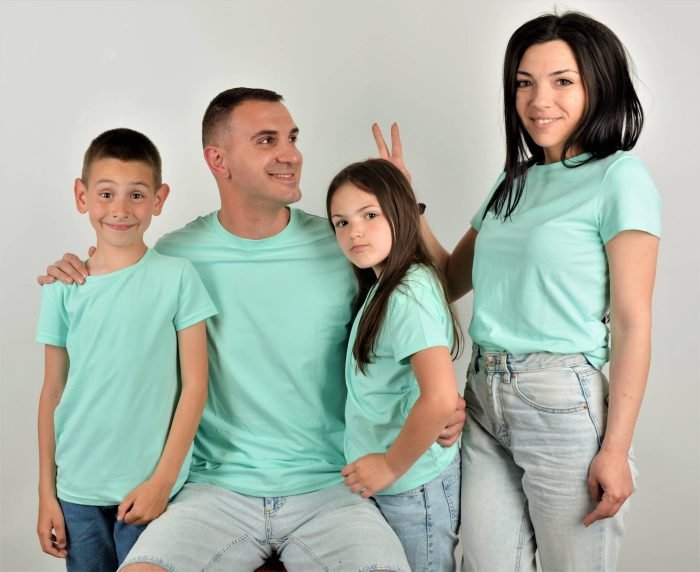 Детска тениска 128-134