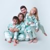 Луксозни сатенени пижами за семейство в цвят мента – мама, татко и деца